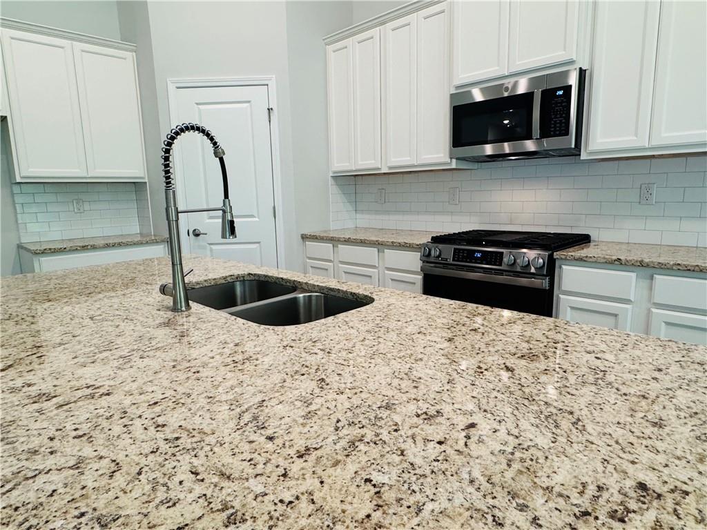 132 Golden Oaks Drive, Hartwell, Georgia image 12