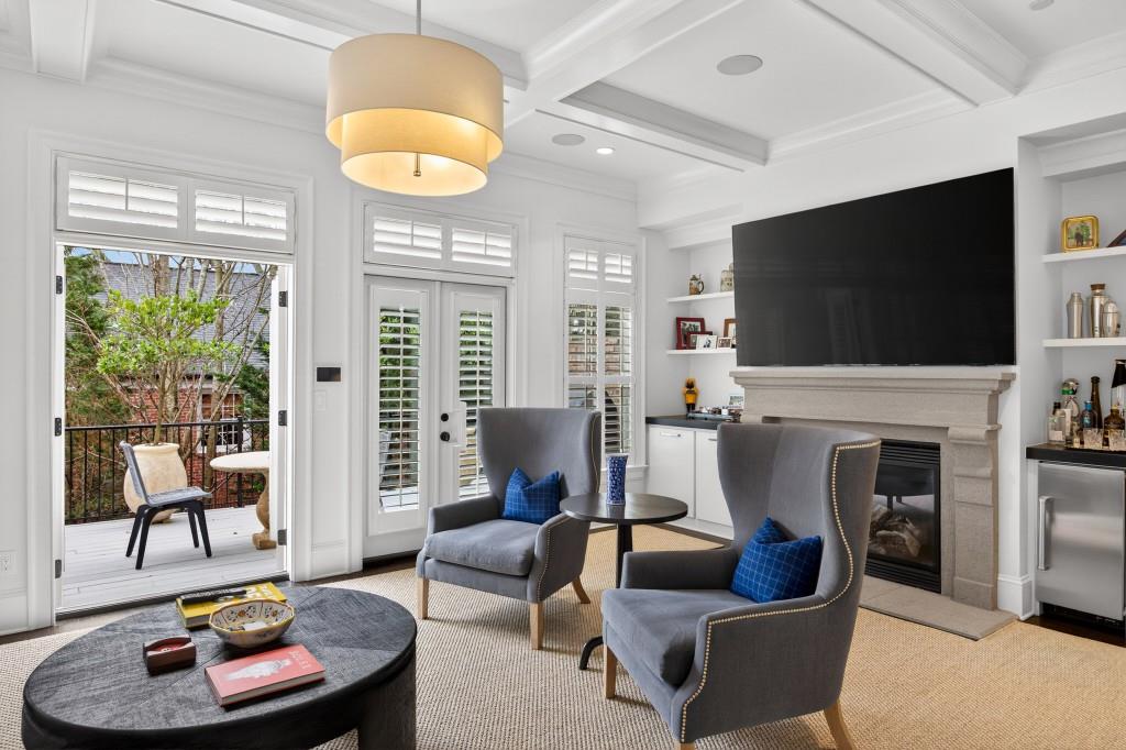 58 Sheridan Drive NE 19