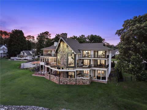Homes For Sale - 60 View Point Drive<br/> Dawsonville, GA 30534
