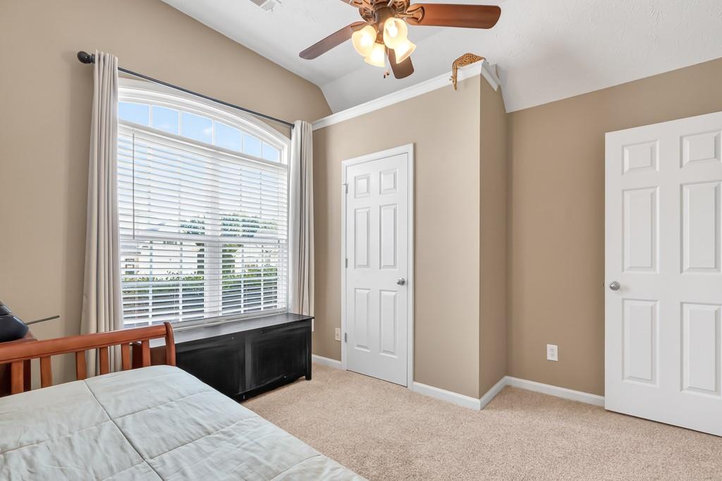 202 Hunters Ridge