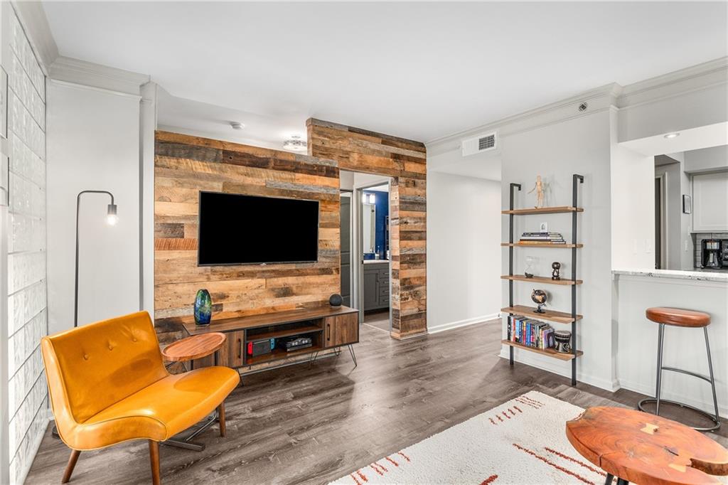 275 13th Street NE 210