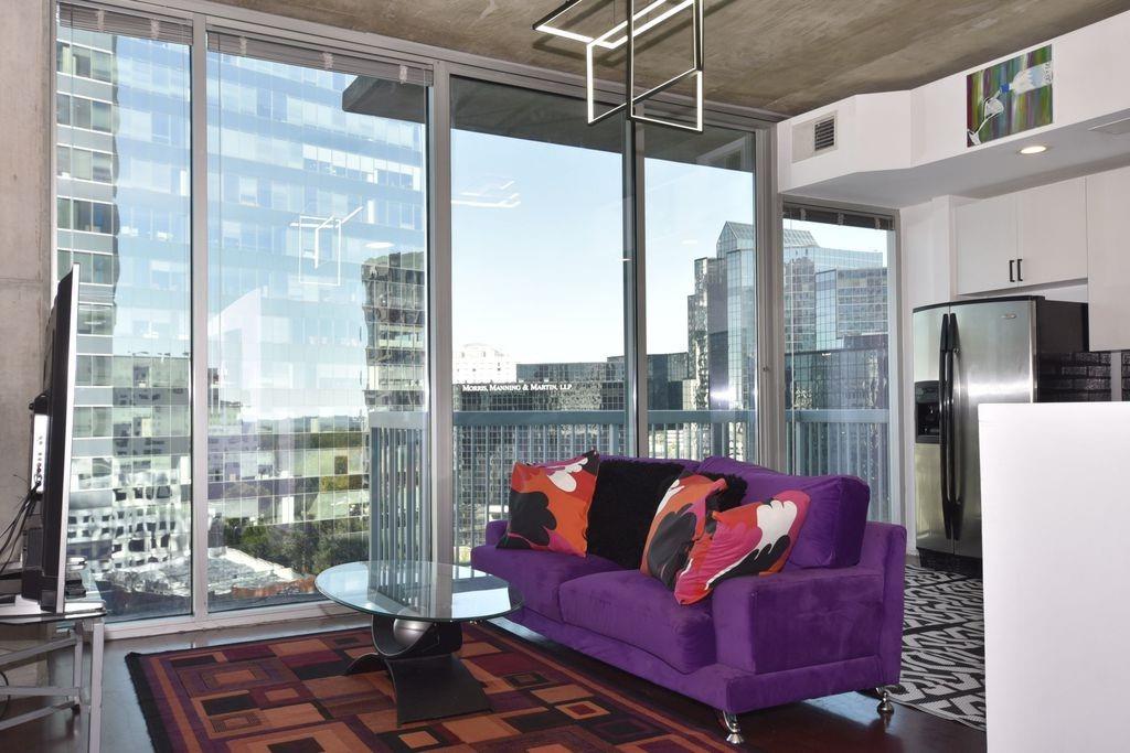 3324 Peachtree Road NE 1115