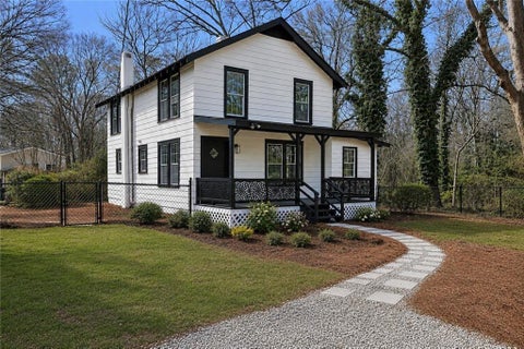 Homes For Sale - 5121 Central Drive<br/> Dekalb County, Stone Mountain, GA 30083
