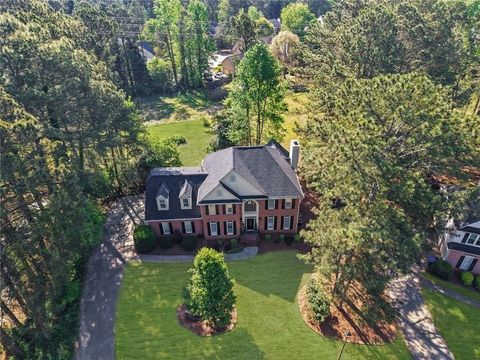 Homes For Sale - 335 Trowbridge Lane<br/> Lawrenceville, GA 30043