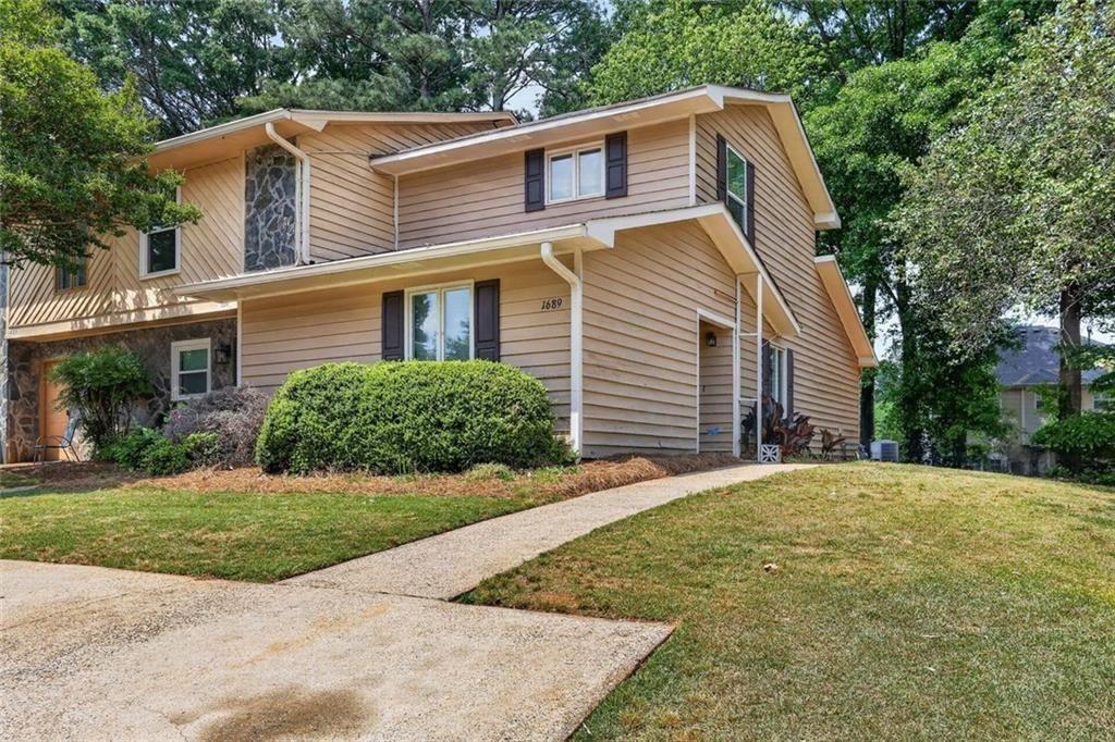Photo 1 of 22 — 1689 Wynndowne Trail, Smyrna, GA 30080