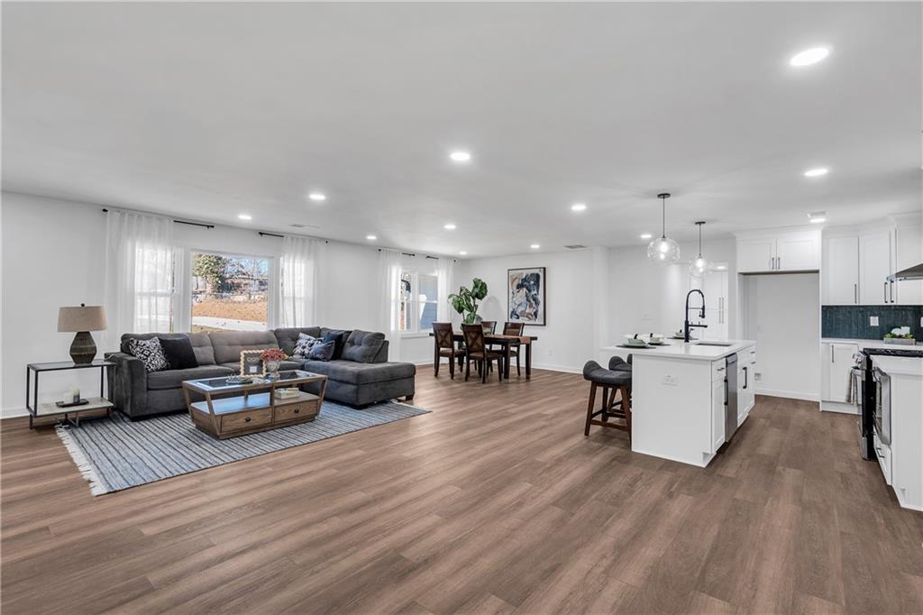 HOLLY HILLS ESTATES - Residential