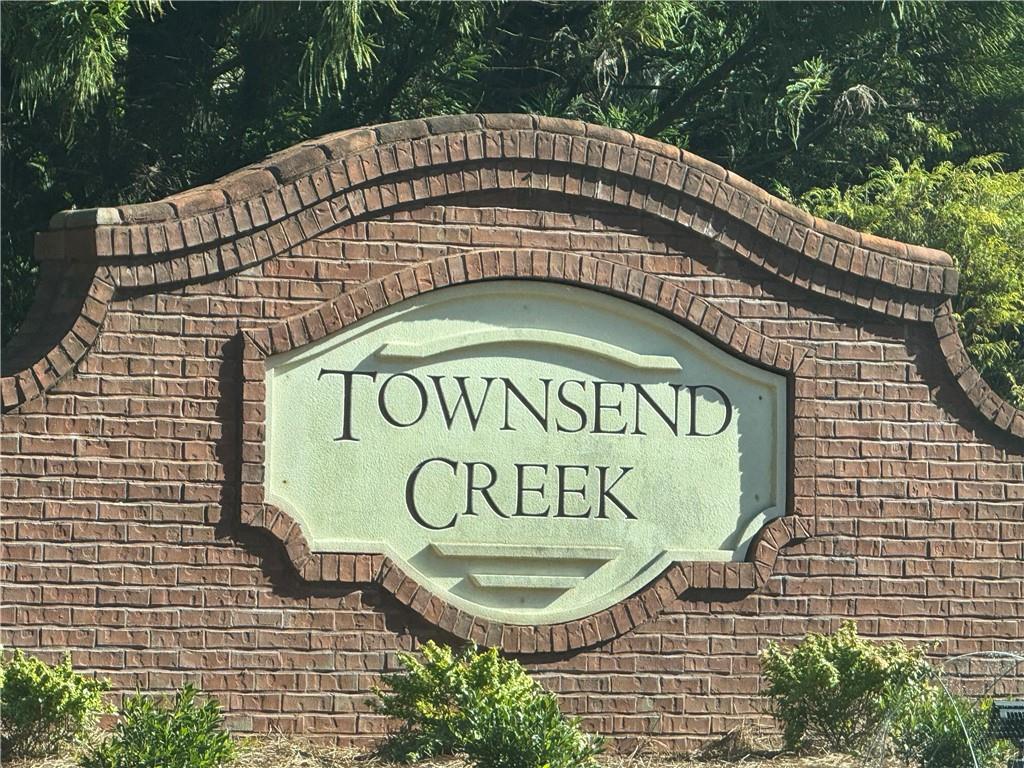 Townsend Creek - Residential Lease