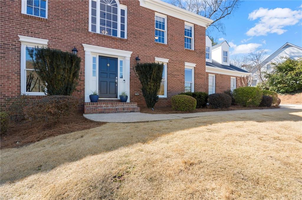 600 Willow Knoll Drive SE