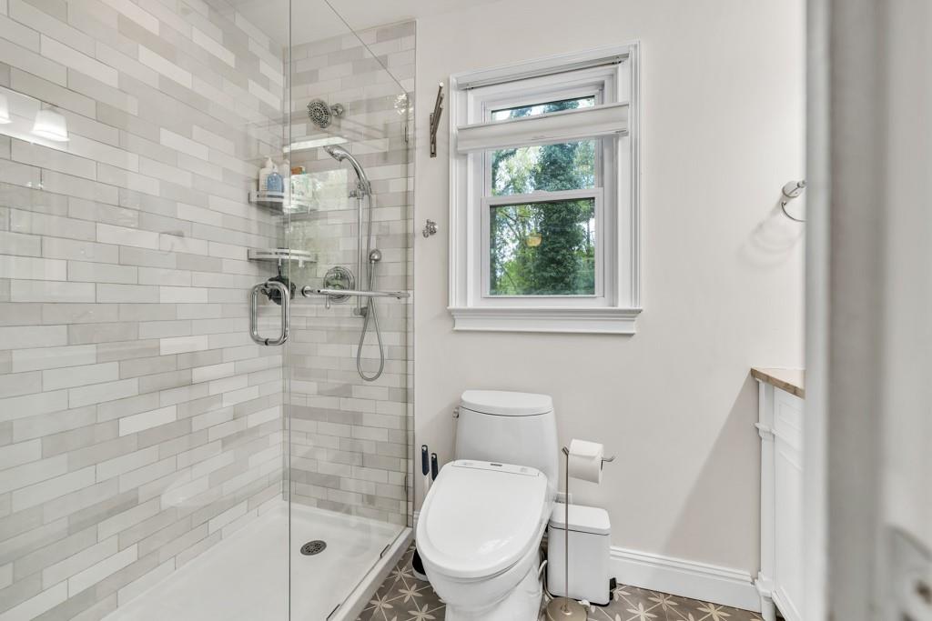 1972 Tanglewood Drive, Snellville, Georgia image 38