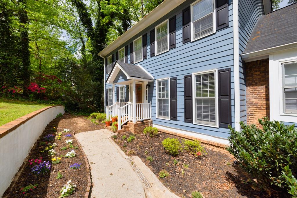 1972 Tanglewood Drive, Snellville, Georgia image 4