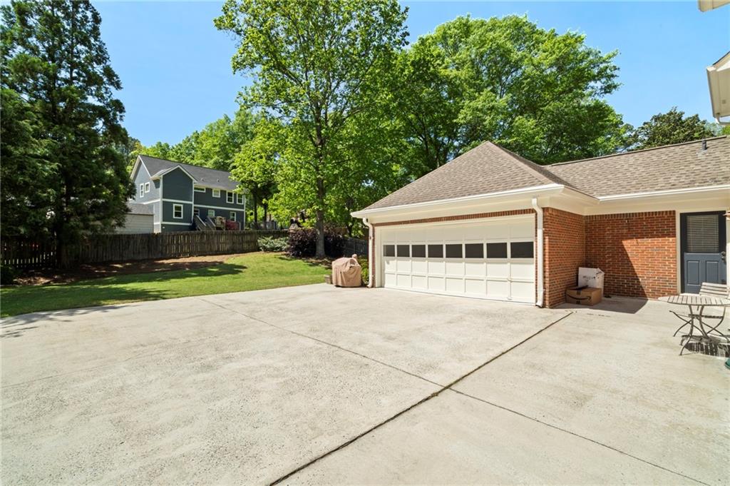 2849 Livsey Woods Drive, Tucker, Georgia image 43