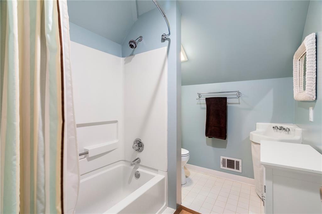 2849 Livsey Woods Drive, Tucker, Georgia image 38