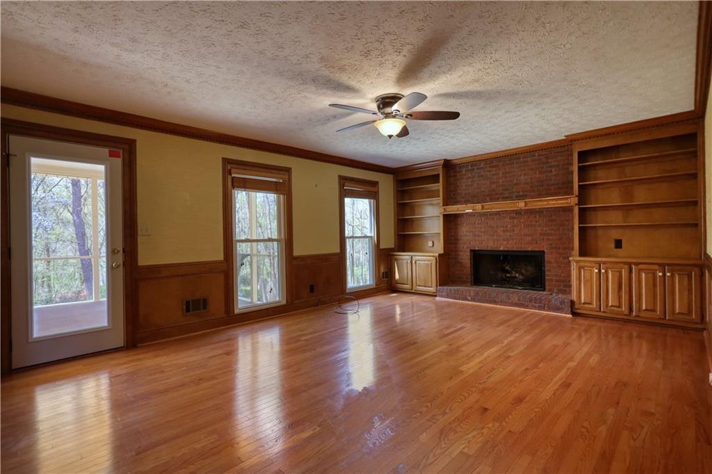 4814 Riveredge Cove, Snellville, Georgia image 6