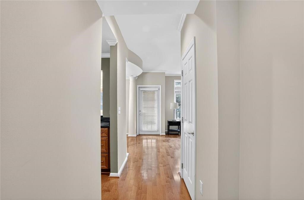 220 Renaissance Parkway NE 2204