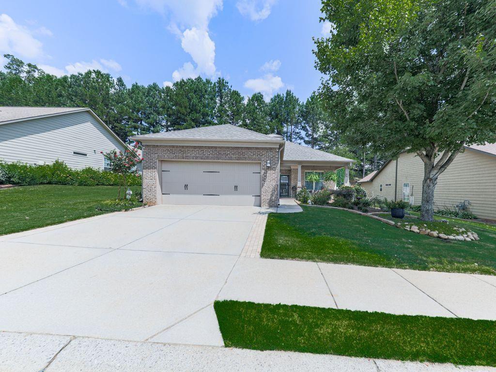 421 Larkspur Drive