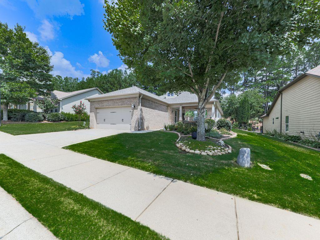 421 Larkspur Drive