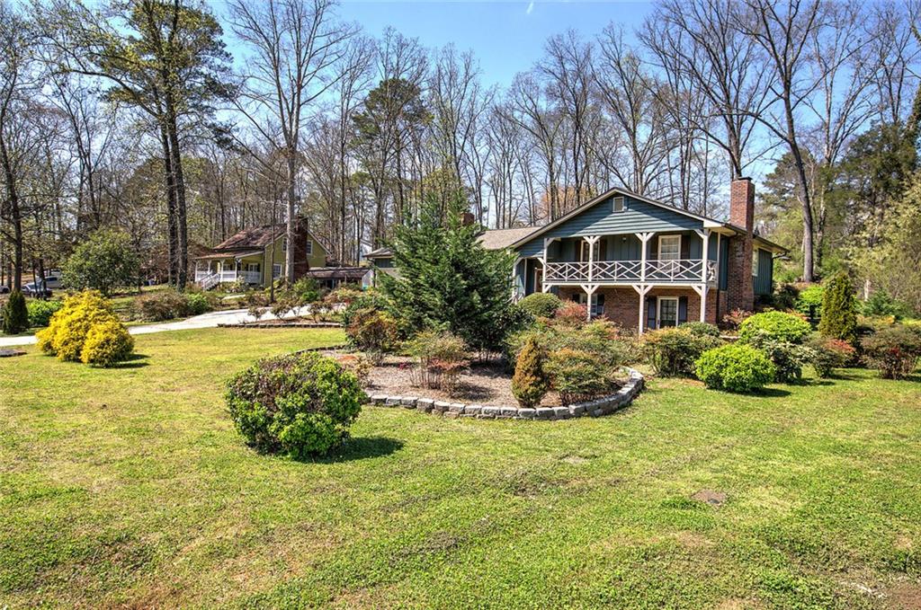 70 Oakridge Drive SE