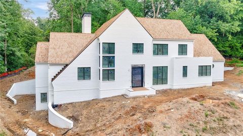 2983 Habersham Court NW Atlanta GA 30305