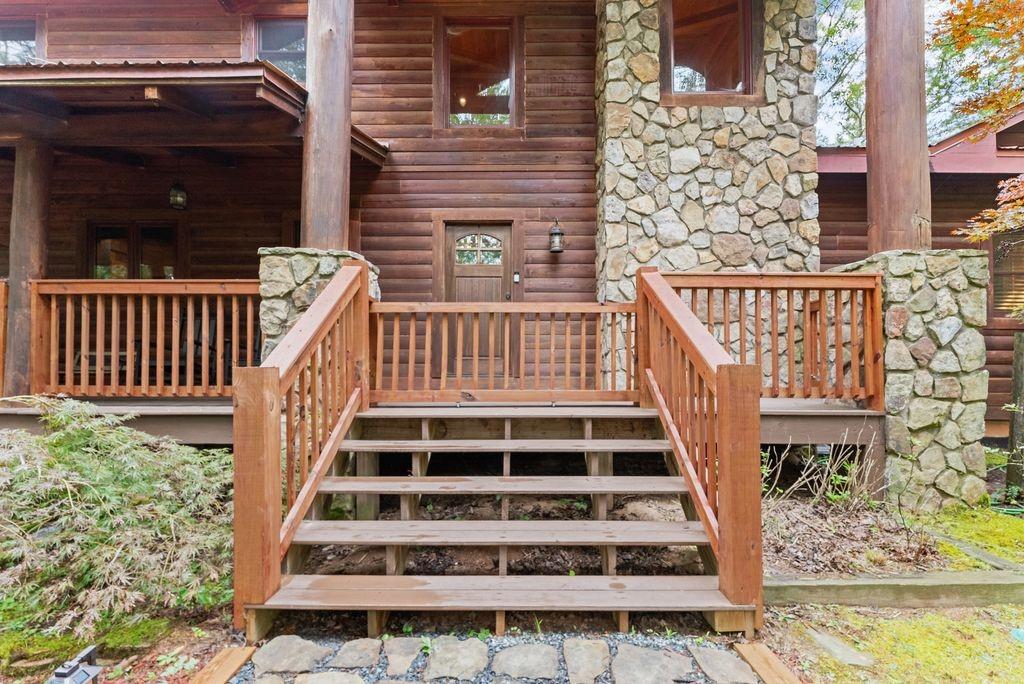 994 Whispering Pine Lane