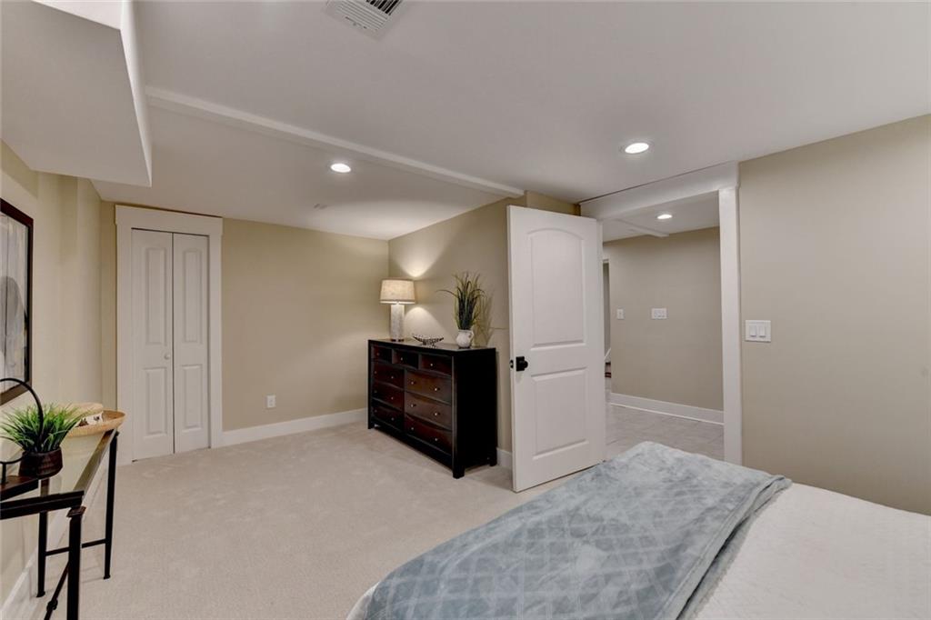 Kingsley - Residential