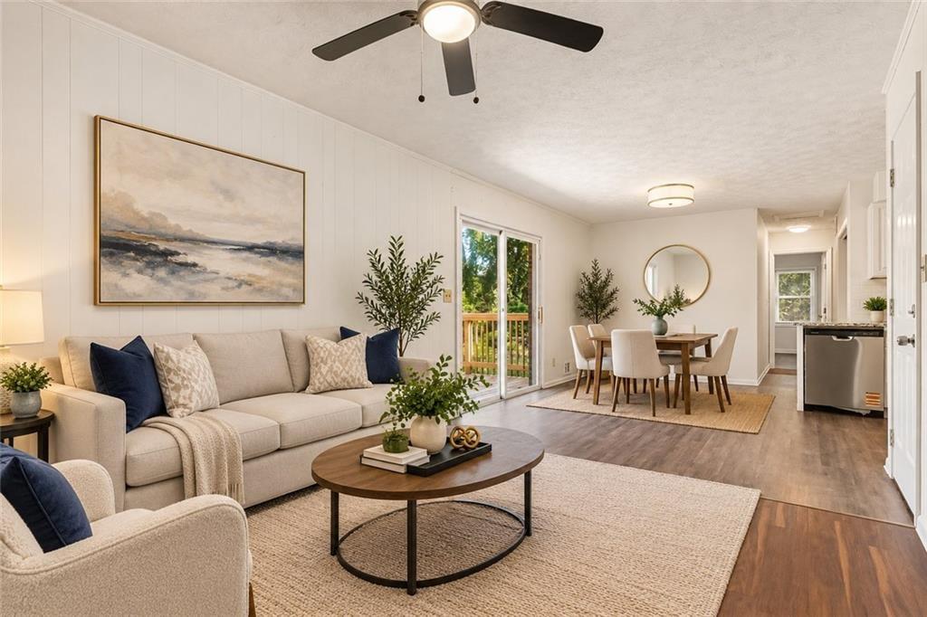 2195 Rochelle Way