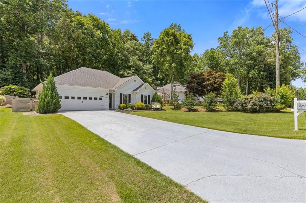 8880 Pine Tree Circle, Gainesville, Georgia image 7