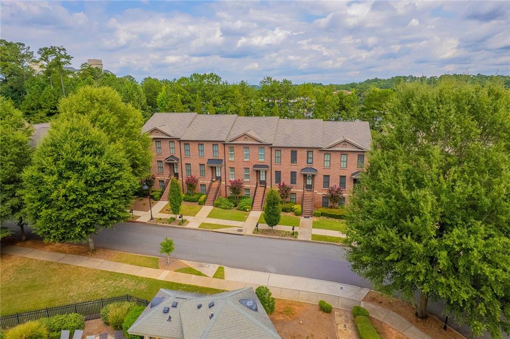 2046 Heathermere Way