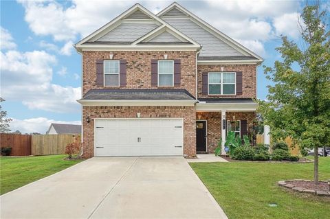 A home in Dacula