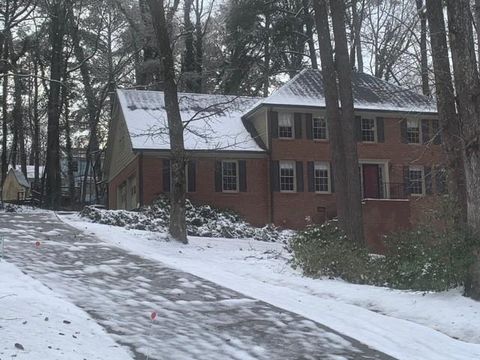 A home in Lilburn