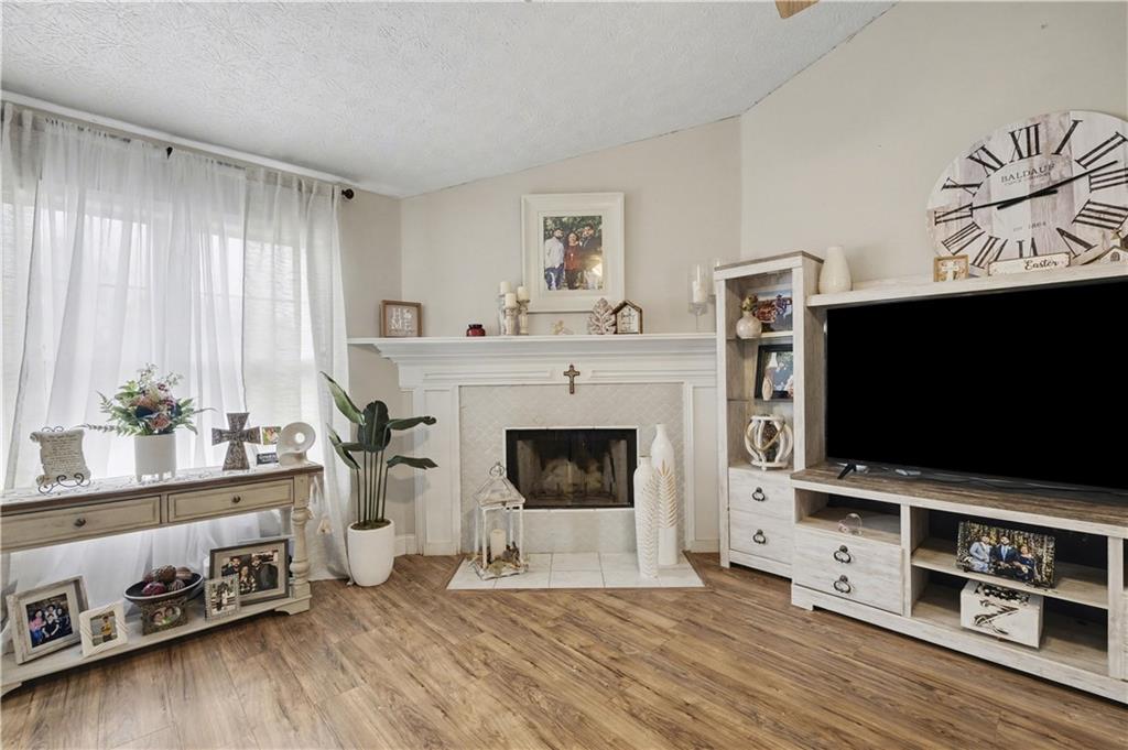 4661 Turning Leaf Drive