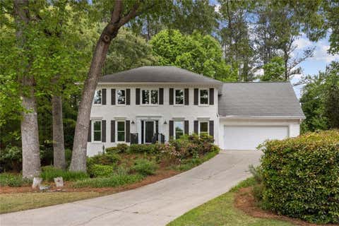 Homes For Sale - 685 Wood Work Way<br/> Roswell, GA 30076