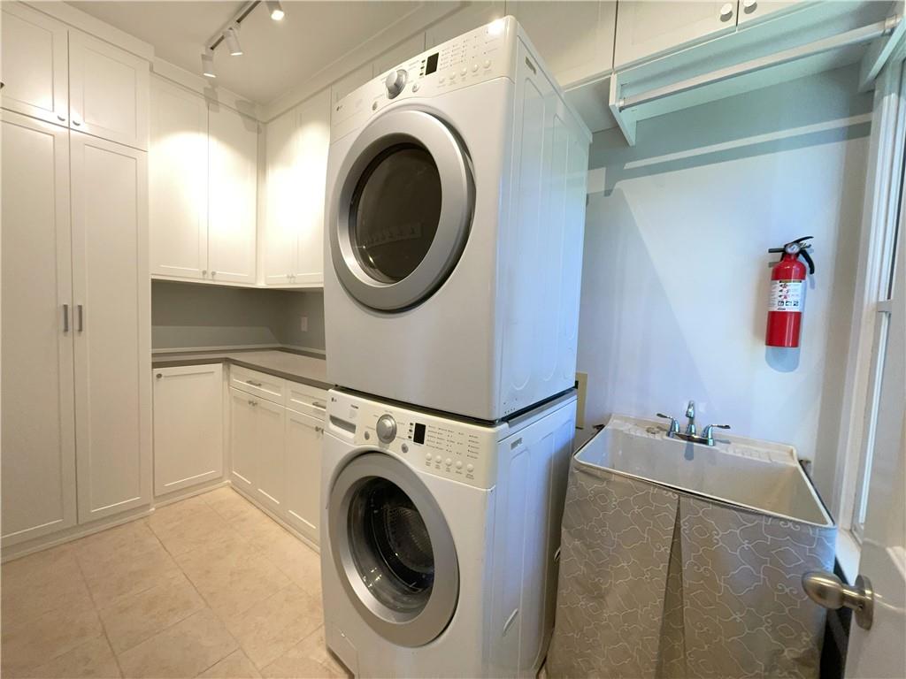 Hampton Woods - Residential