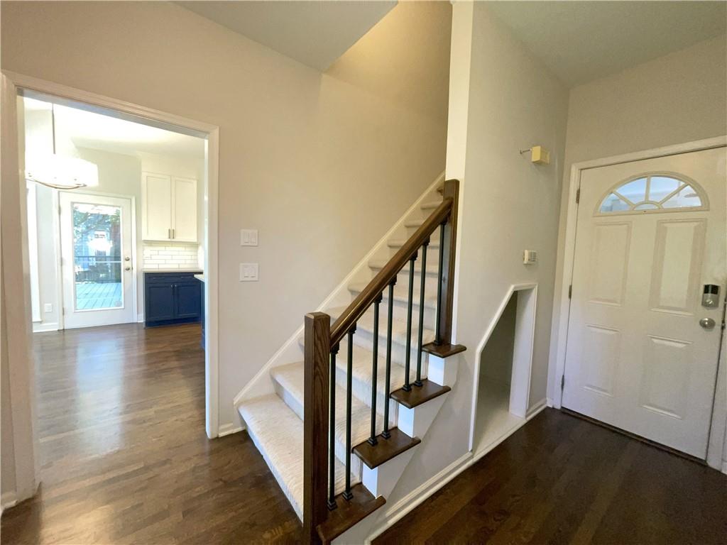Hampton Woods - Residential