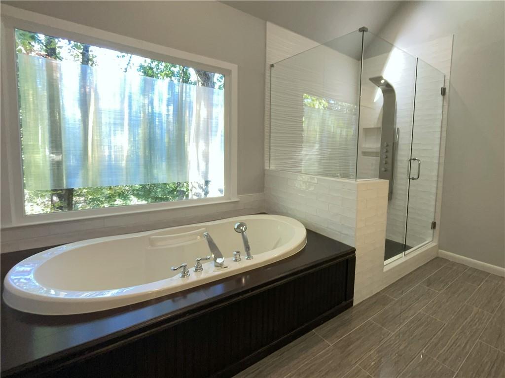 Hampton Woods - Residential