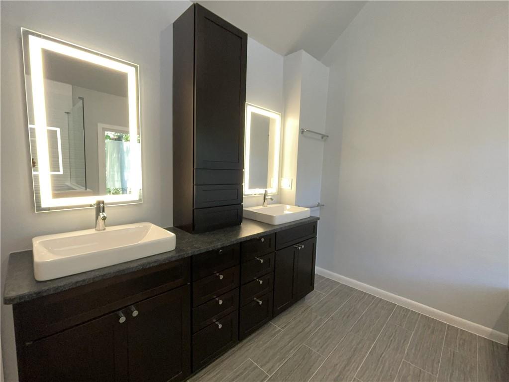 Hampton Woods - Residential