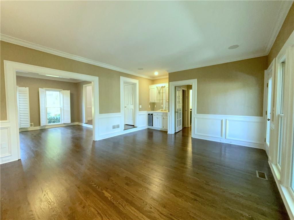 Hampton Woods - Residential