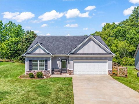 372 Highland Pointe Drive Alto GA 30510