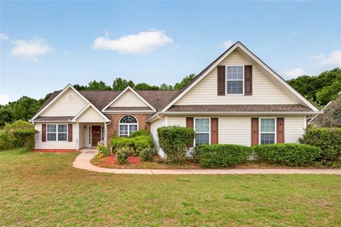 Homes For Sale - 1221 Bridge Crest Drive<br/> Winder, GA 30680