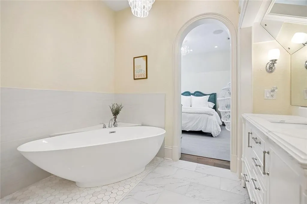 Atlanta, Georgia 30327, United States, 5 Bedrooms Bedrooms, ,7 BathroomsBathrooms,Residential,Active,250045