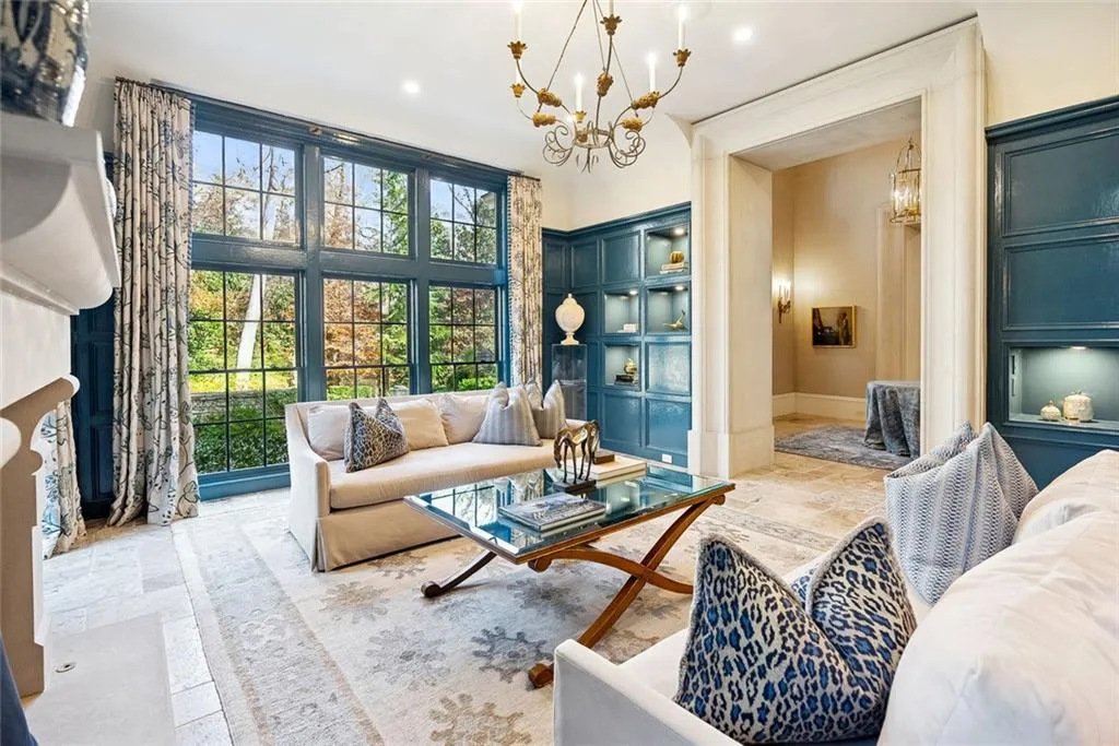 Atlanta, Georgia 30327, United States, 5 Bedrooms Bedrooms, ,7 BathroomsBathrooms,Residential,Active,250045