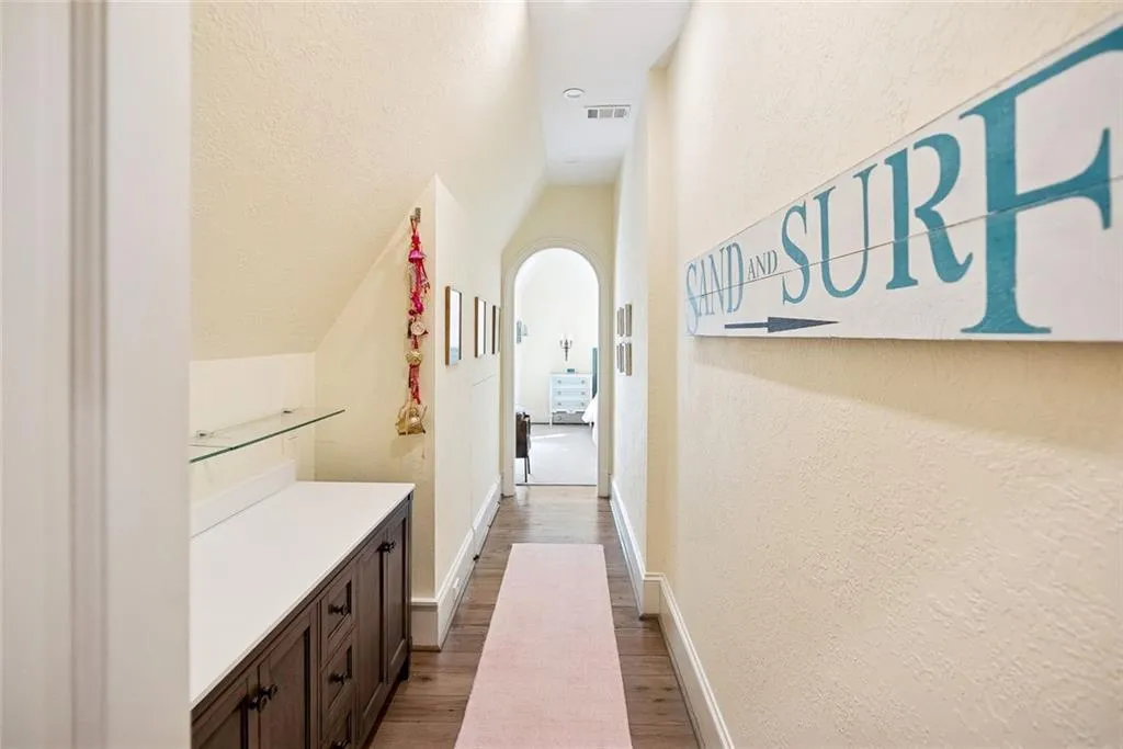 Atlanta, Georgia 30327, United States, 5 Bedrooms Bedrooms, ,7 BathroomsBathrooms,Residential,Active,250045