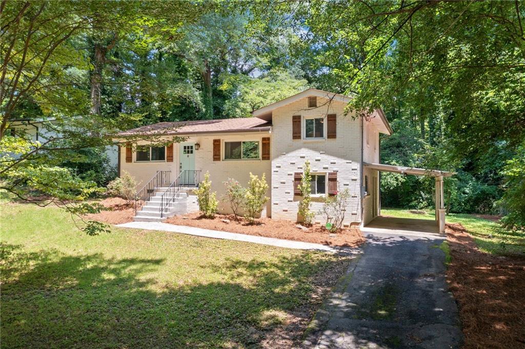 481 MEADOWBROOK Drive SE