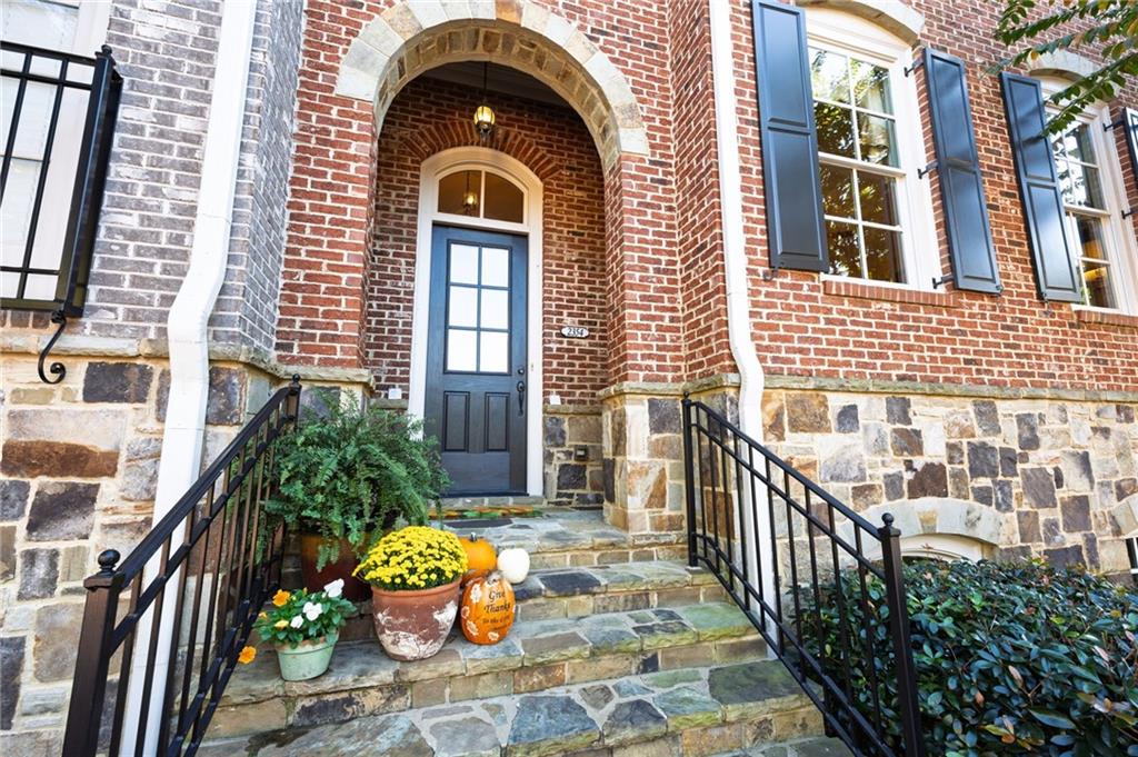 2354 Saint Davids Square NW 3