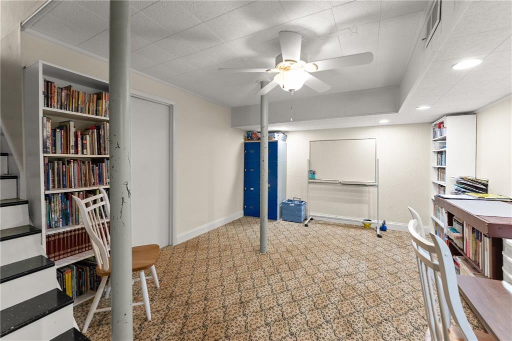 4076 Shady Circle, Lilburn, Georgia image 38