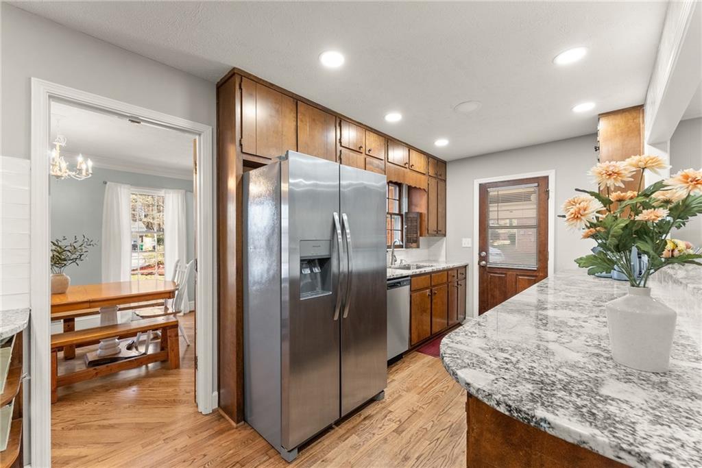 4076 Shady Circle, Lilburn, Georgia image 12