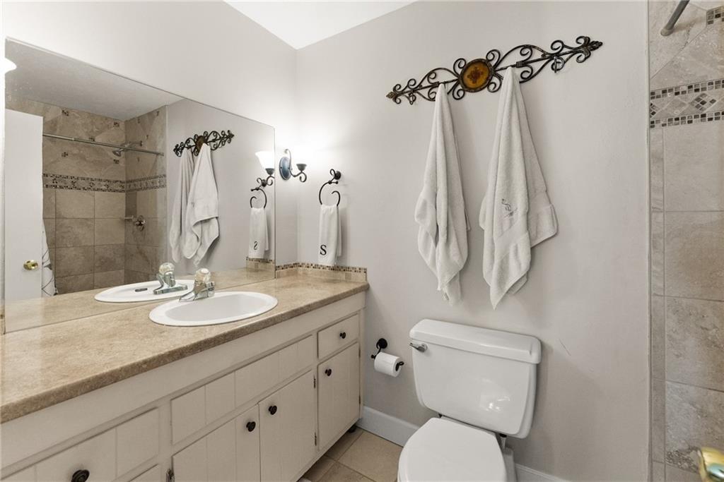 4076 Shady Circle, Lilburn, Georgia image 31