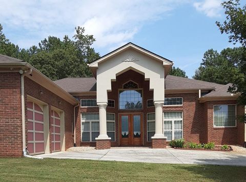 A home in Pendergrass