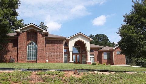 A home in Pendergrass