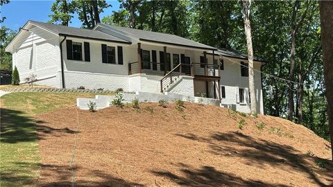 Photo of 85 Bonnie Lane, Sandy Springs, GA 30328 (MLS # 7713812)