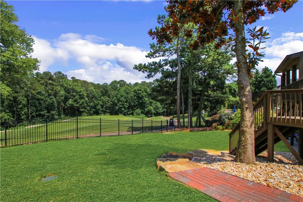 3905 Greenside Court